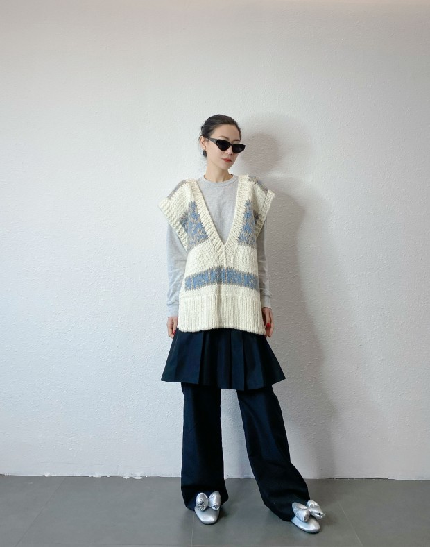 Oversized Pattern Knit Vest #241219